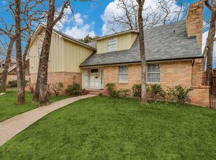 927 Lane St, Irving, TX 75061