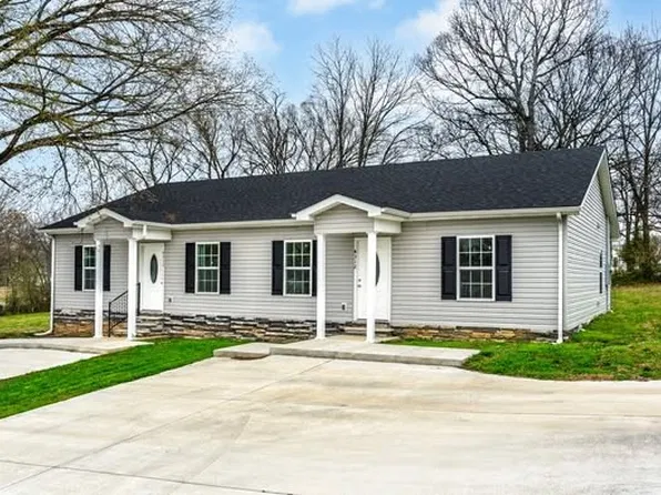 312 Clay Ave, Fayetteville, TN 37334