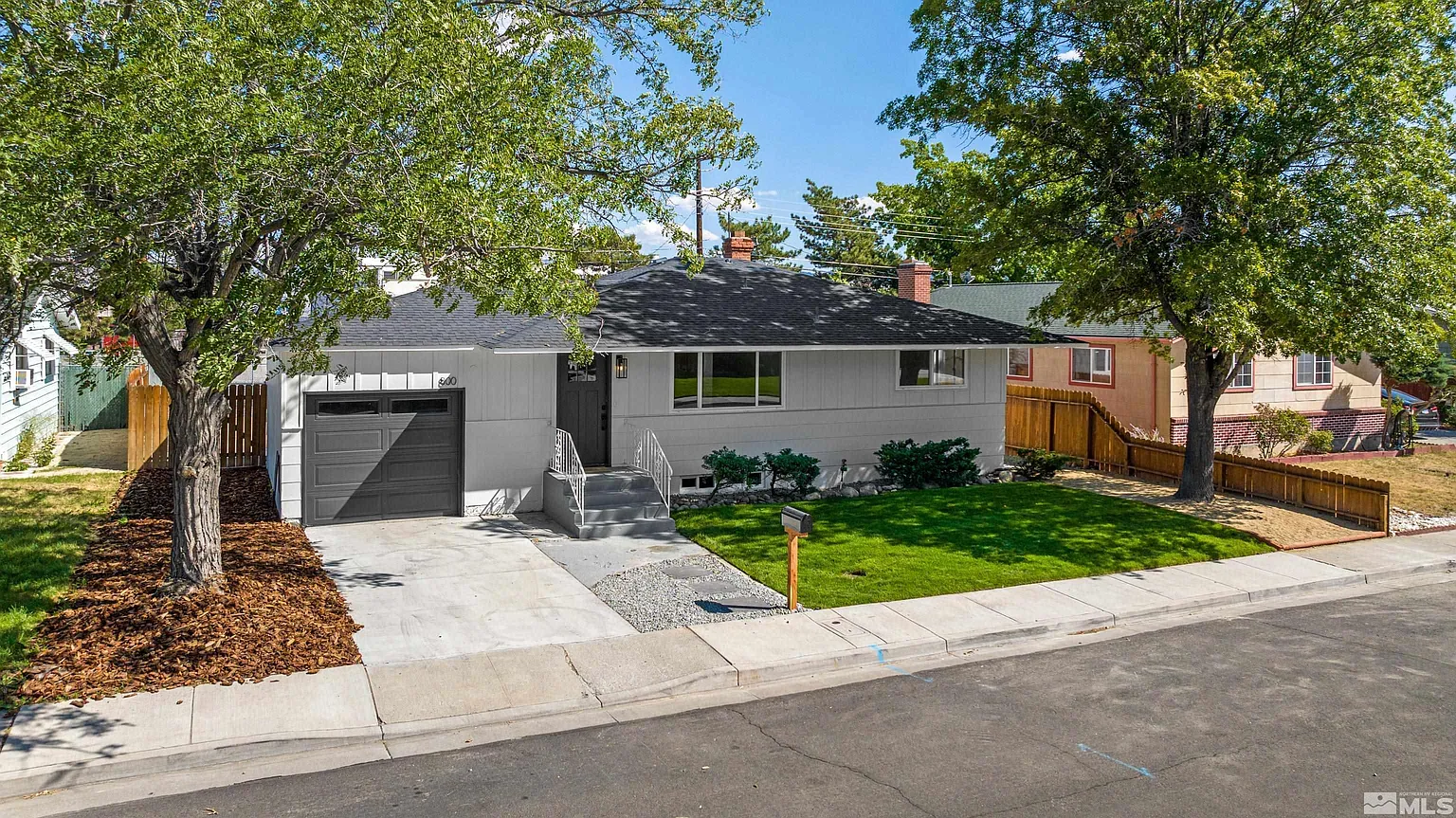 800 Cordone Ave photo 1