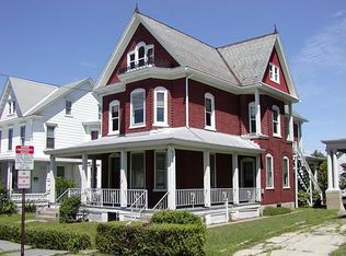 255 S 3rd St, Lehighton, PA 18235