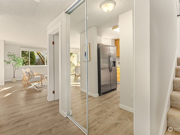 4th image of 10017 NE 138th Place #B5