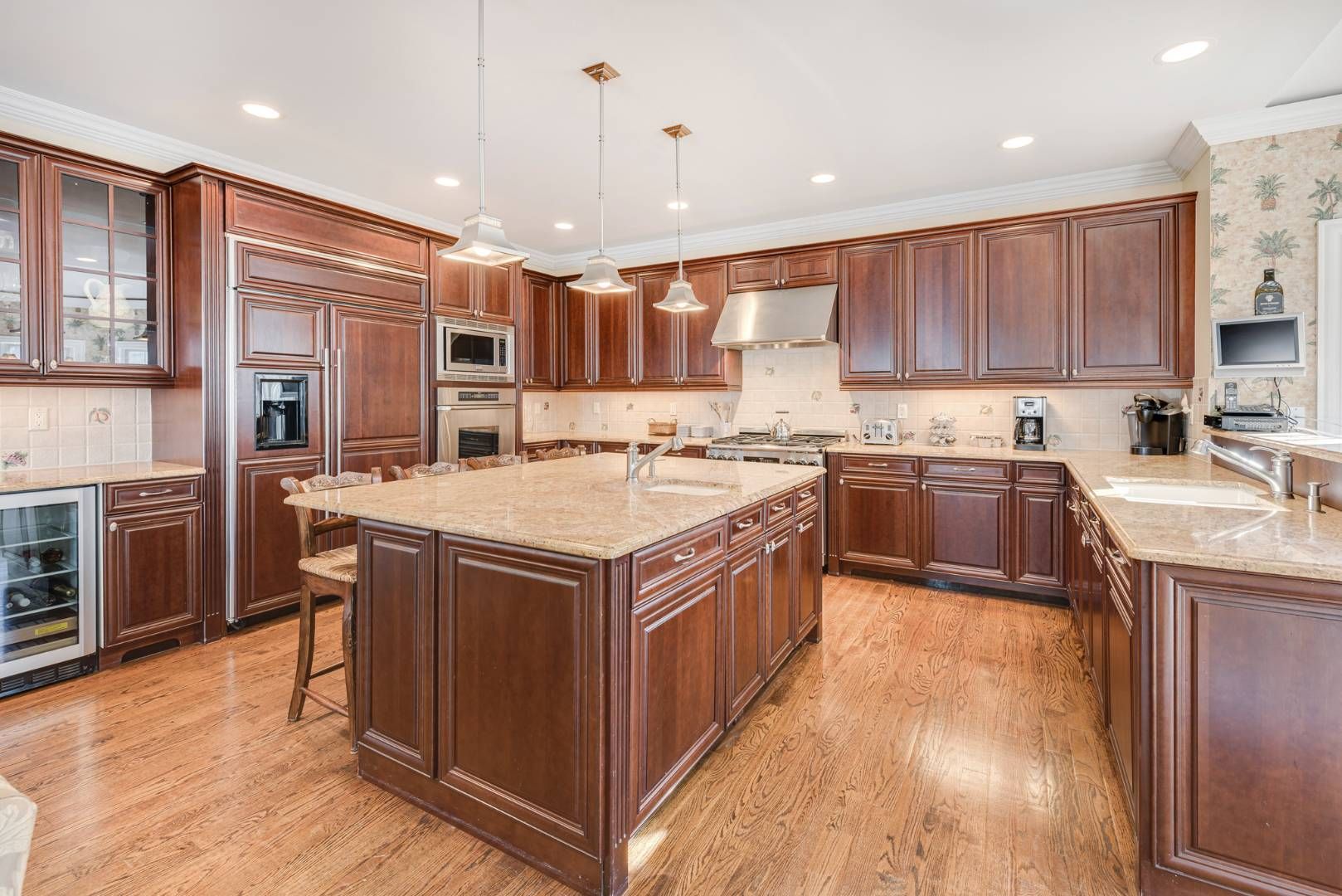  Chef's kitchen