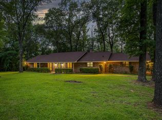 2715 Timberline Trl, Palestine, TX 75803