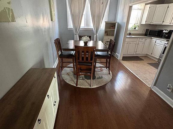 3rd image of 2526 S Bellford St