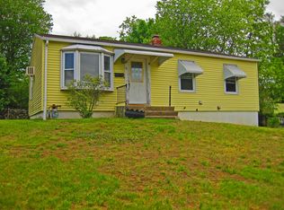 19 Crestwood Rd, Ansonia, CT 06401