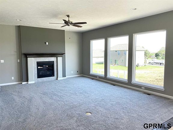 5th image of 4913 N 205th St