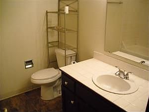 1st image of 127 E Linden St
