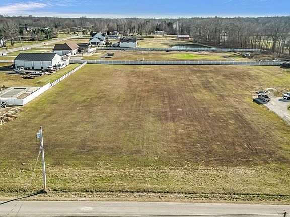 2nd image of Capel Rd