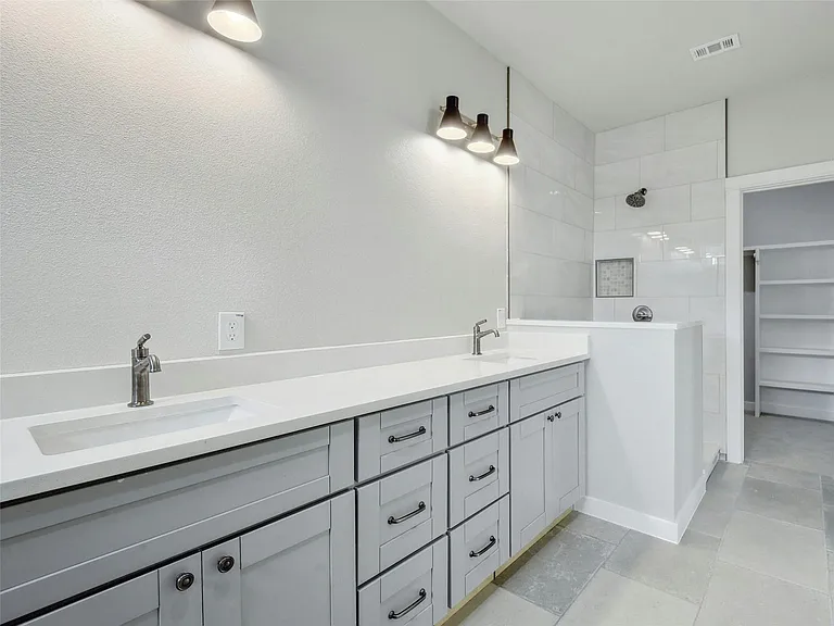 313 Blackson Ave #A — Photo 12