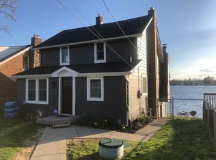 4449 Hunters Dr, Highland, MI