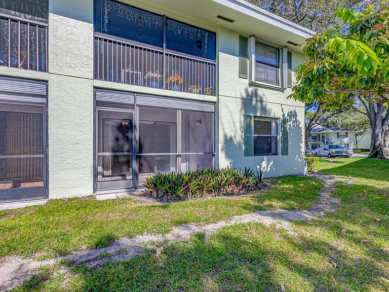 601 Sabal Ridge Cir #A — Photo 53