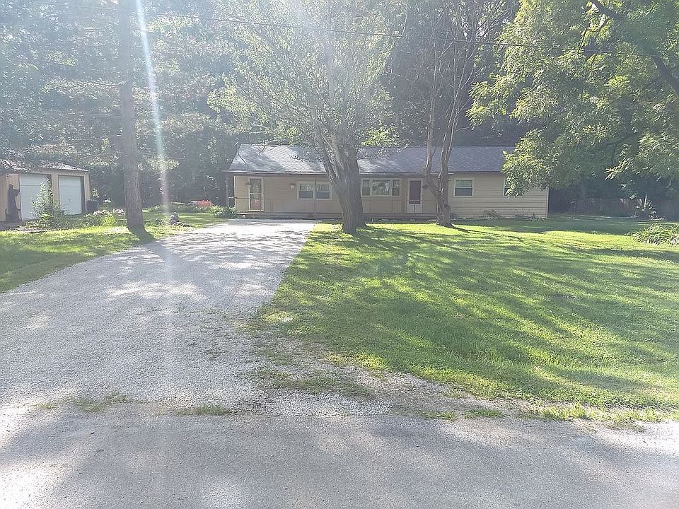 1st image of 21488 Parkview Dr