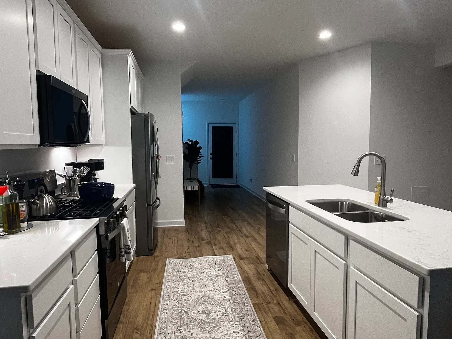 3009 Deptford St — Photo 1