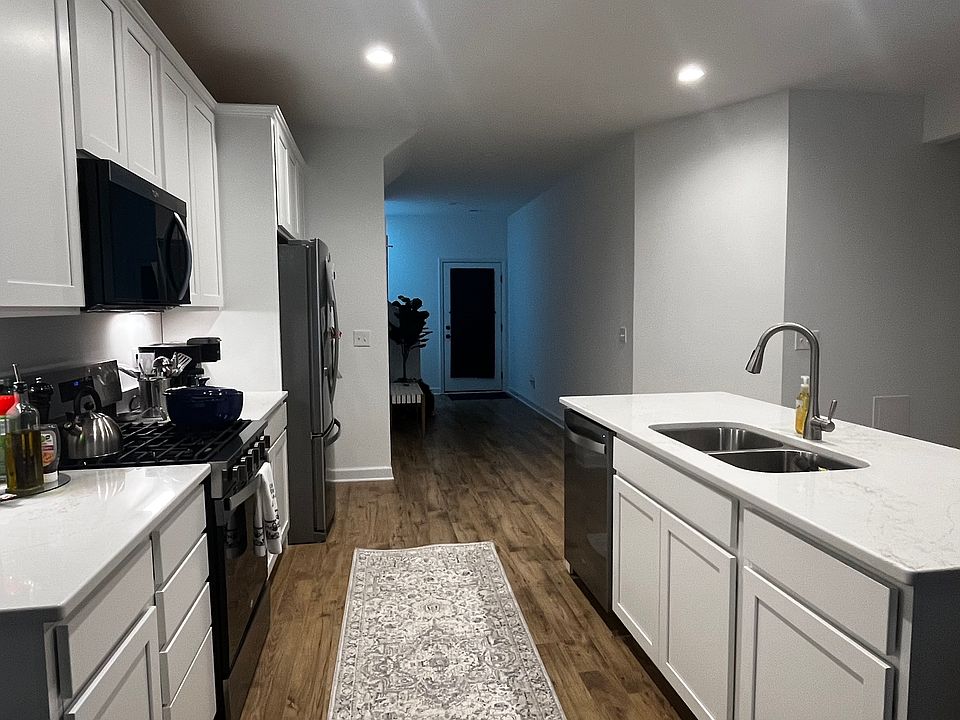 1st image of 3009 Deptford St