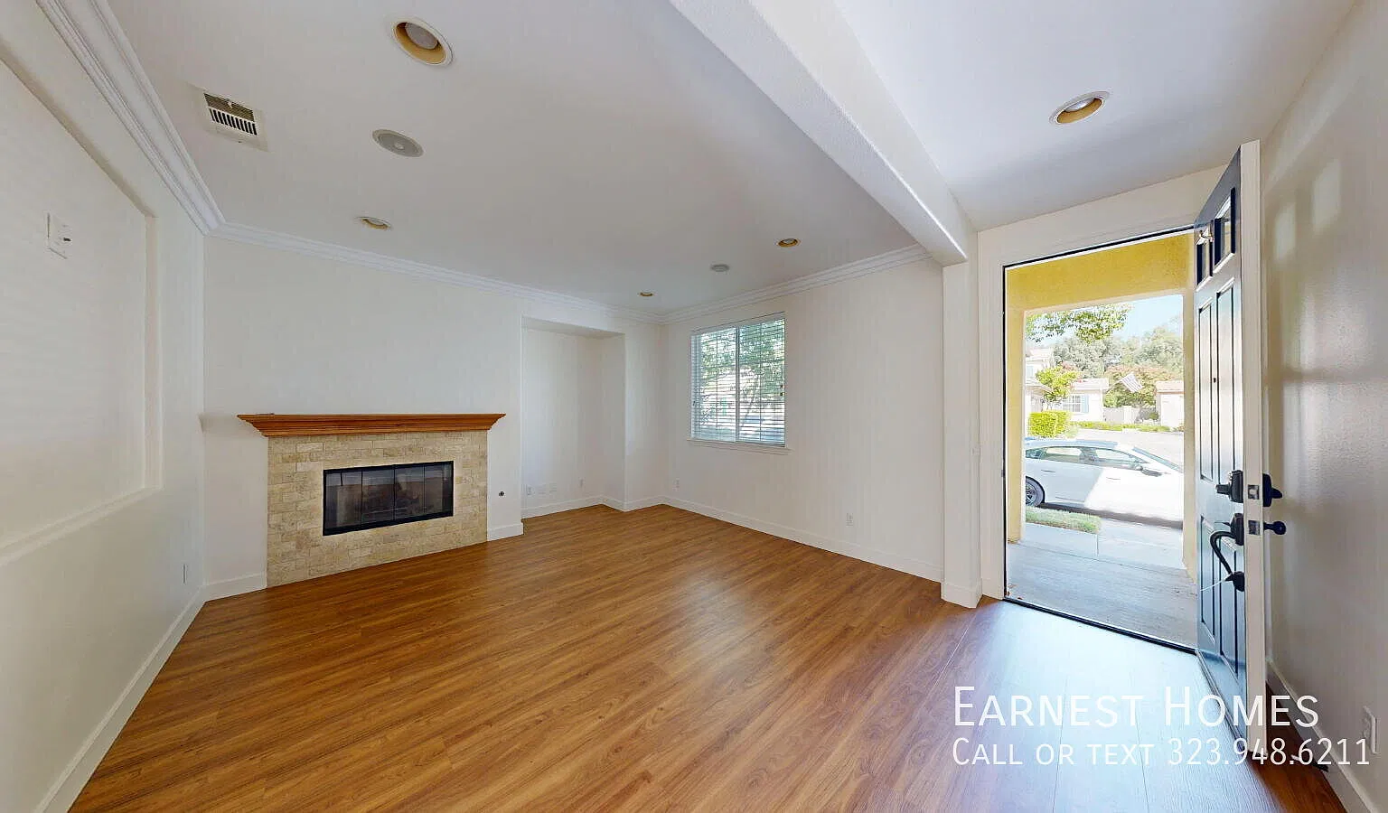 Bright Valencia Home with a Private Patio, Bonus Office & Two-Car Garage — Photo 3