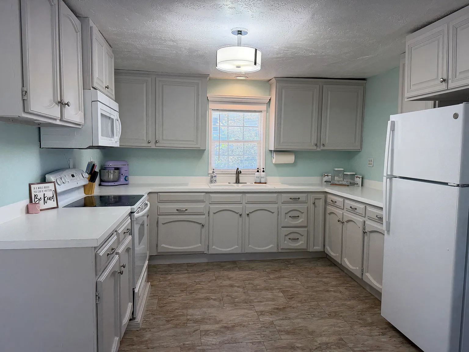1 bed, 700 sqft, $800 — Photo 4