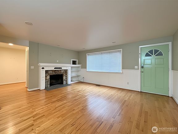 3rd image of 4547 150th Ave SE