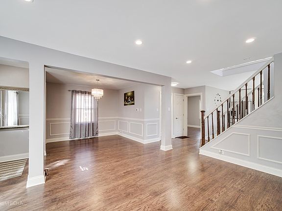5th image of 7643 N Odell Ave