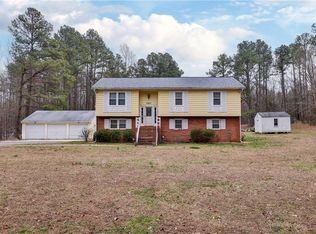 14621 Stage Rd, Lanexa, VA 23089