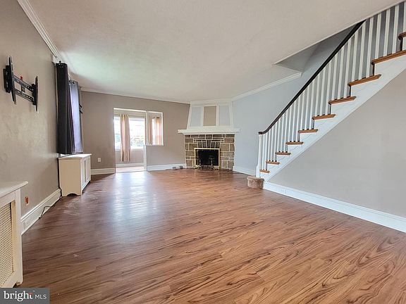 4th image of 515 Urban Ave