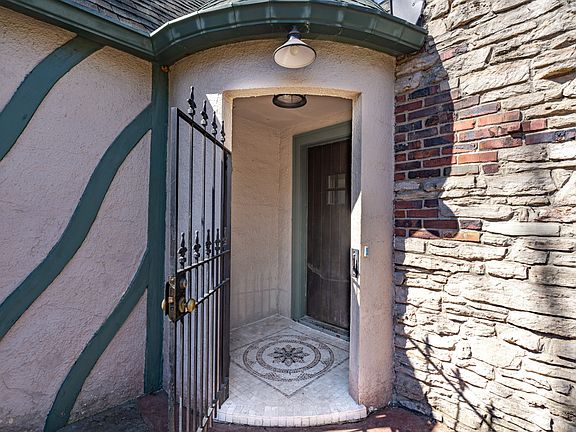 5th image of 112 Spring Valley Rd