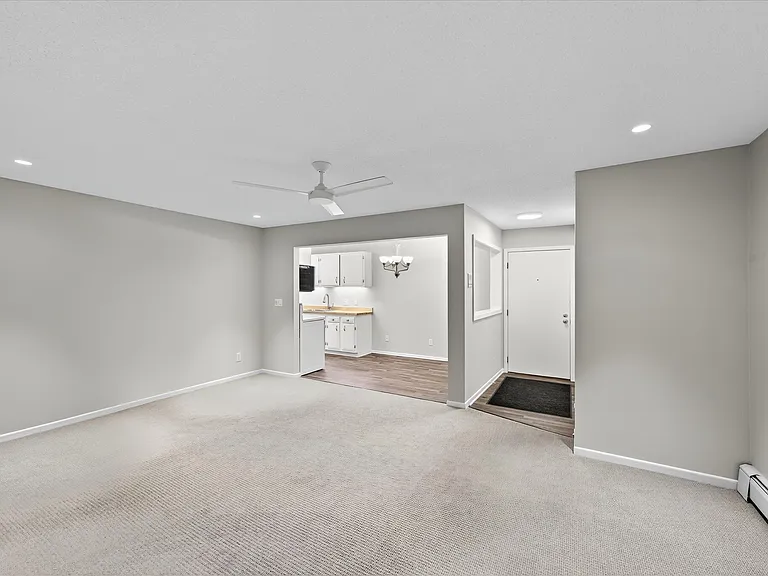 3076 Lexington Ave N #A5 — Photo 5