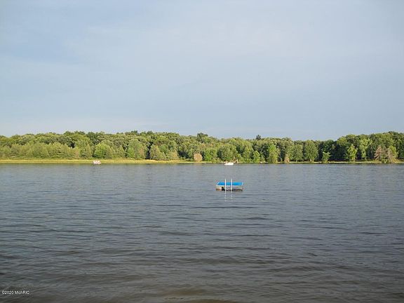 4th image of Oliverda Dr