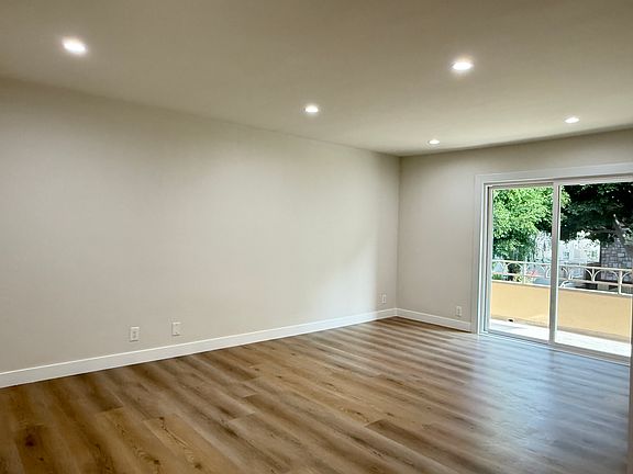 3rd image of 1835 Camden Ave APT 201