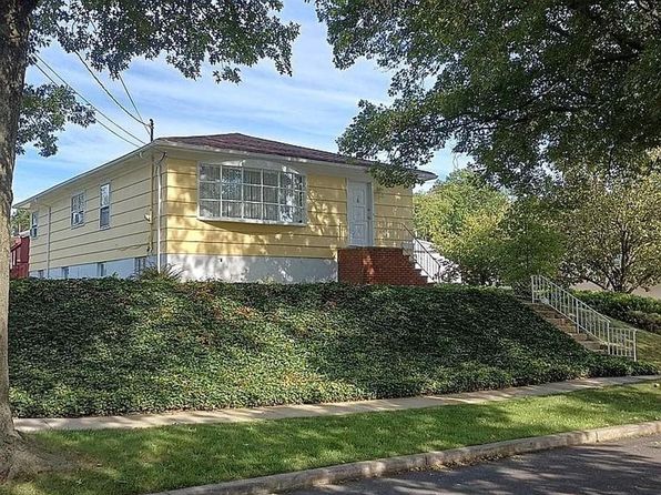 Property image for 55 Kingdom Ave, Staten Island, NY 10312