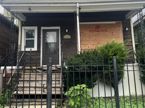 1220 W 74th St, Chicago, IL 60636
