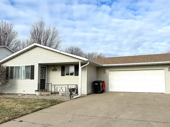 3007 Francis St, Yankton, SD 57078