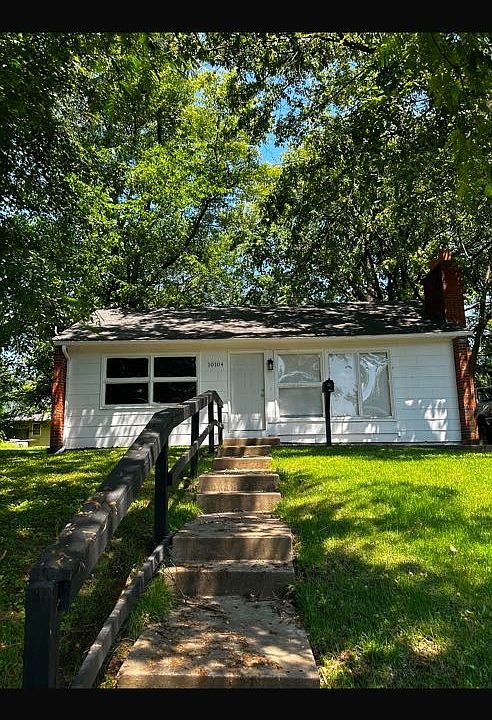 1st image of 10104 Prince Dr
