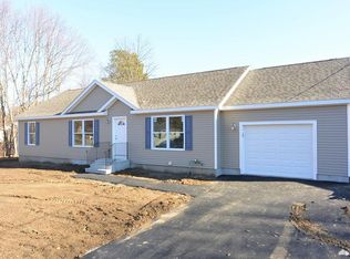 8 Highland Ave, Clinton, MA 01510