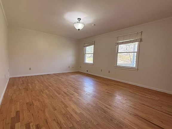 3rd image of 200 Sowers Rd