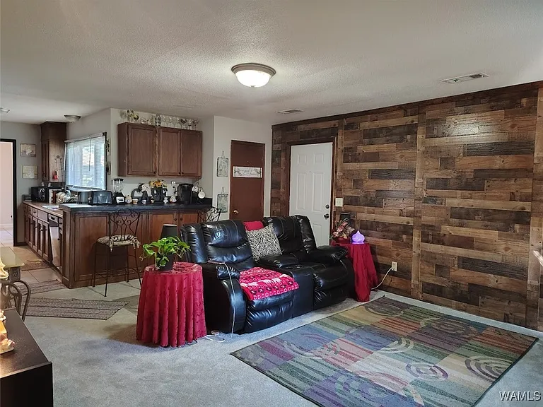 3829 University Blvd E — Photo 2