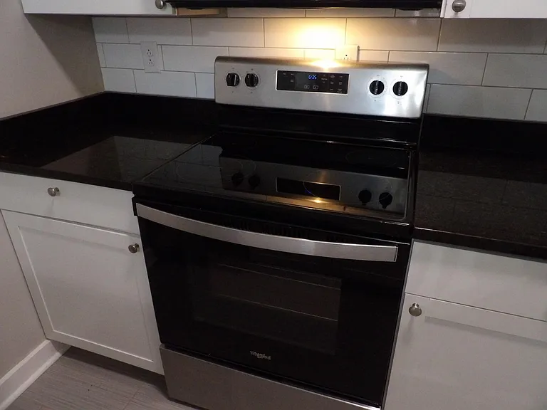 609 Taylor Ave — Photo 29