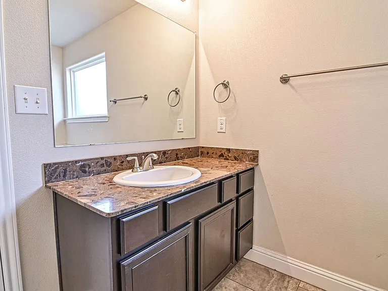 5917 Mile High Ln — Photo 10
