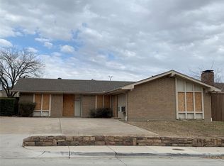 1903 Sunridge Rd, Carrollton, TX 75006