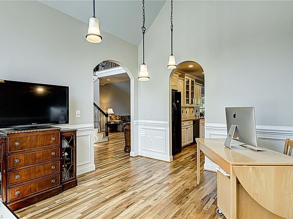 4th image of 2441 Retriever Ln