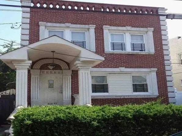 216-25 136th Road, Springfield Gardens, NY 11413
