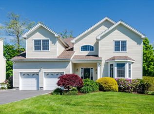 26 Hynard Pl, Baldwin Place, NY 10505