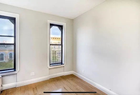 Rented by Living New York | media 12