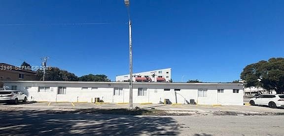 2nd image of 2900 W Flagler St APT 11