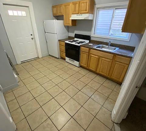 5th image of 25 Prospect Ave Floor 1