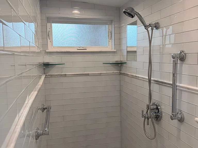 215 Woodlawn Dr — Photo 14