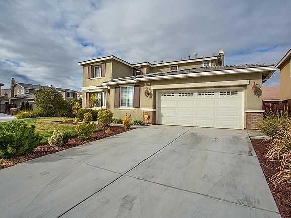 3rd image of 8968 Big Bear Dr