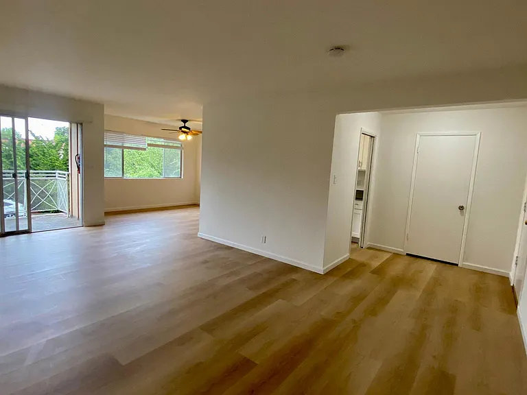 438 Gabilan St — Photo 8