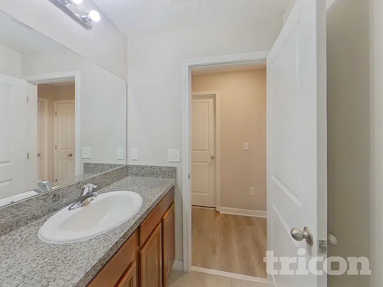 11115 Hudson Hills Ln — Photo 16