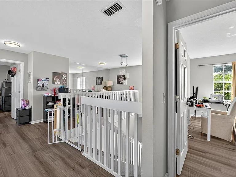 1202 Cumbrian Lakes Ct — Photo 17
