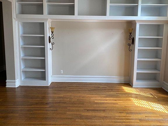 2nd image of 1307 Village Green Dr